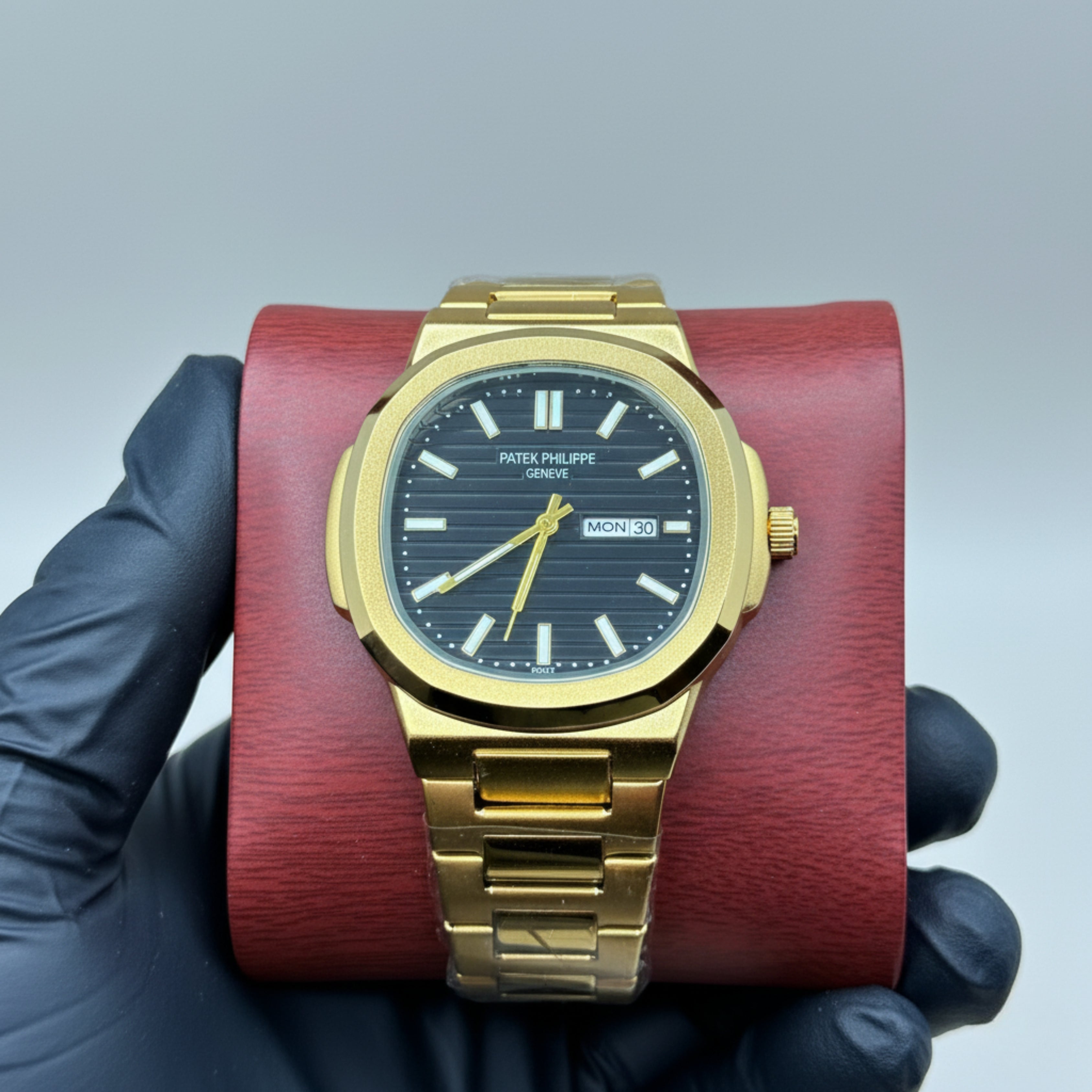 Patek philip golde. With black dial Date working