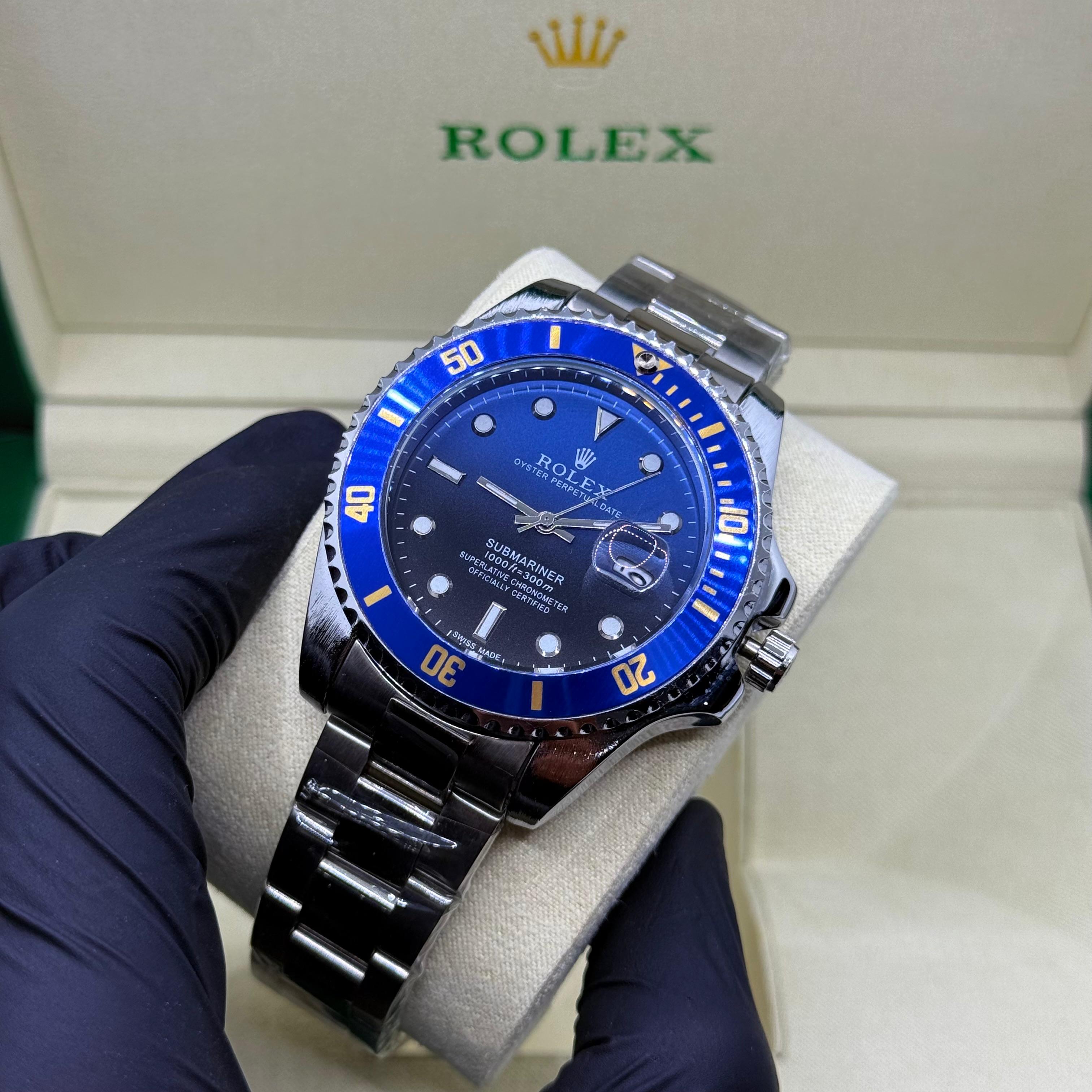 Rolex Submariner blue  rotating dial with master lock ⌚