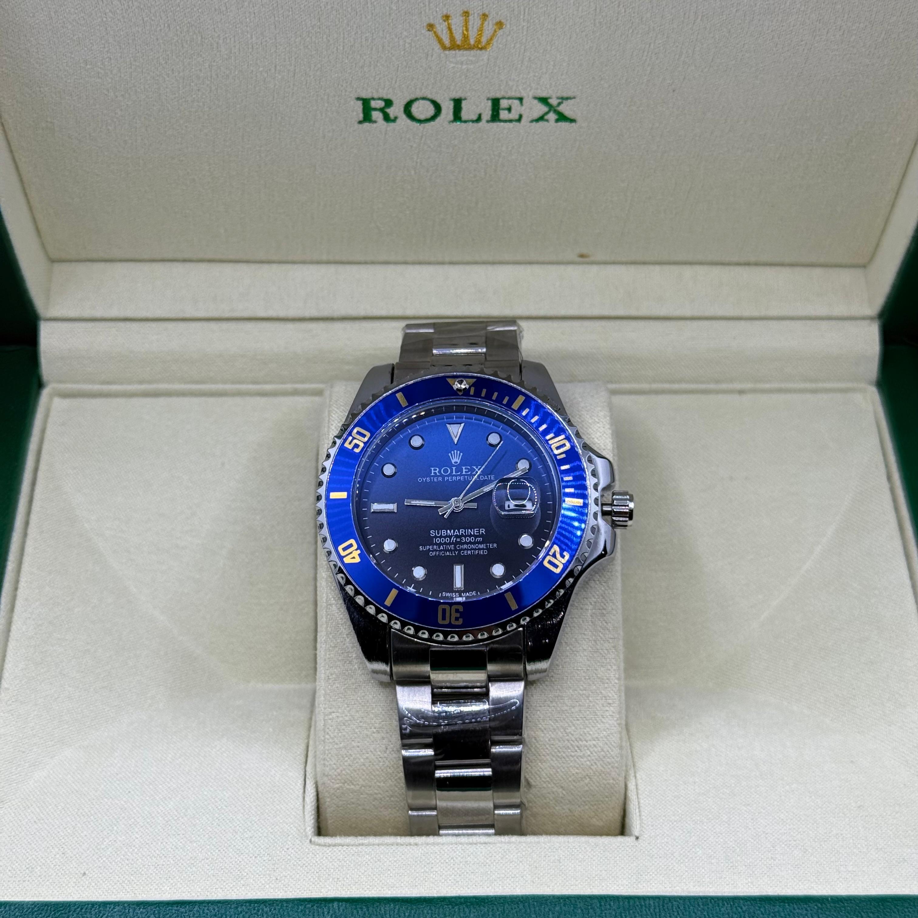 Rolex Submariner blue  rotating dial with master lock ⌚